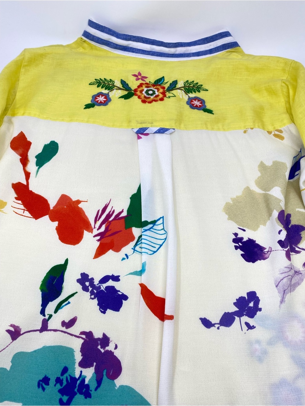 John Mark Blouse Top Linen Yellow Embroidered Mixed Media with Blue Striped Hem - Picture 4 of 13